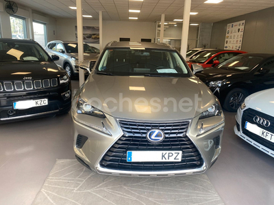 LEXUS NX 2.5 300h Business 2WD 5p.