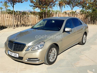 MERCEDES-BENZ Clase E E 250 CGI Blue Efficiency Elegance 4p.