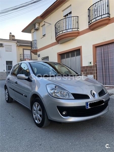 RENAULT Clio Confort Dynamique 1.2 16v 5p.