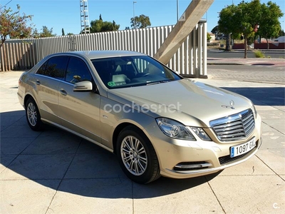 MERCEDES-BENZ Clase E E 250 CGI Blue Efficiency Elegance 4p.