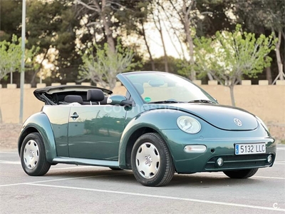 VOLKSWAGEN New Beetle 1.9 TDI 100CV Cabriolet 2p.
