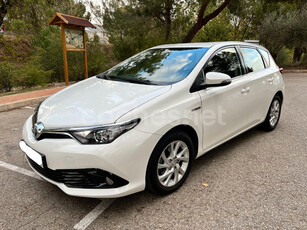 TOYOTA Auris 1.8 140H Hybrid Active Business Plus