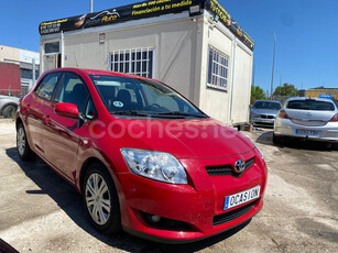 TOYOTA Auris 2.0 D4D Luna 5p.