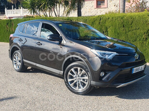 TOYOTA Rav4 2.0D 150D 2WD Executive 5p.