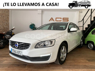 VOLVO S60 2.0 D2 Momentum 4p.