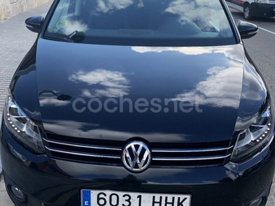 VOLKSWAGEN Touran 2.0 TDI 140cv DSG Advance 5p.