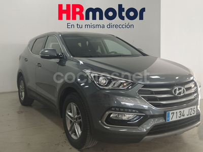 HYUNDAI Santa Fe 2.0 CRDi Essence 4x2 7S 5p.