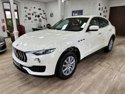 MASERATI Levante V6 275 HP D AWD GranLusso 5p.