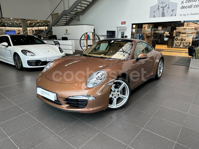 PORSCHE 911 CARRERA 4 COUPE