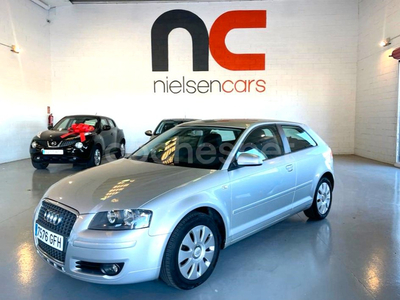 AUDI A3 1.6 tiptronic Attraction 3p.
