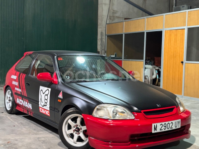 HONDA Civic 1.5I LS VTEC 3p.