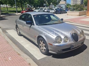 JAGUAR SType V6 3.0 EXECUTIVE 4p.