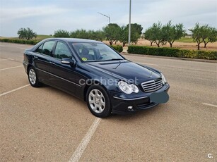 MERCEDES-BENZ Clase C C 320 ELEGANCE AUTO 4p.