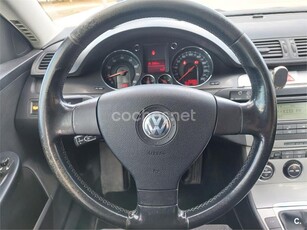 VOLKSWAGEN Passat Variant 2.0 FSI Advance 5p.