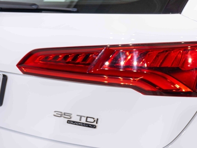 Audi Q5 Design 35 TDI quattro 120 kW (163 CV) S tronic