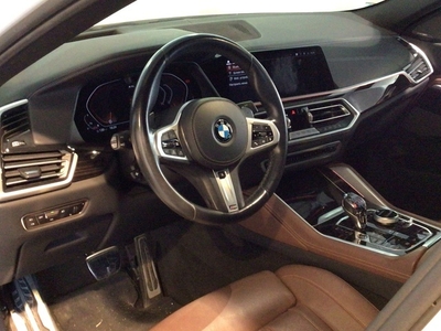 BMW X6 M50i 390 kW (530 CV)