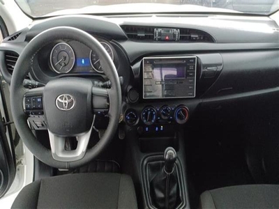 Toyota Hilux 2.4 D-4D Doble Cabina GX 110 kW (150 CV)