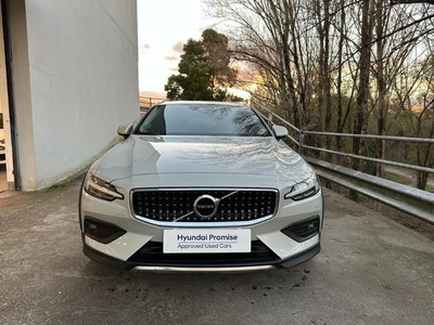 Volvo V60 Cross Country D4 Pro Auto 140 kW (190 CV)