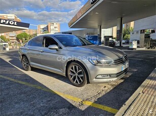 VOLKSWAGEN Passat 2.0 TDI 150cv Advance BMT 4p.