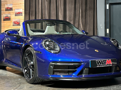 PORSCHE 911 Carrera 4 GTS Cabriolet