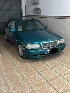 MERCEDES-BENZ Clase C