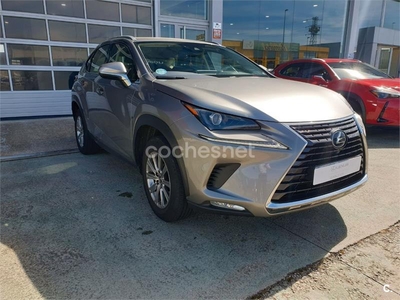 LEXUS NX 2.5 300h Business 2WD 5p.