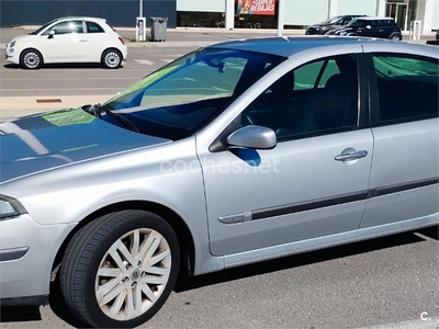 RENAULT Laguna Confort Dynamique 1.9dCi 130CV E4 5p.