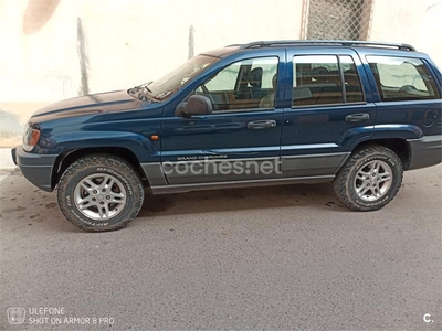 JEEP Grand Cherokee 2.7 CRD Laredo 5p.