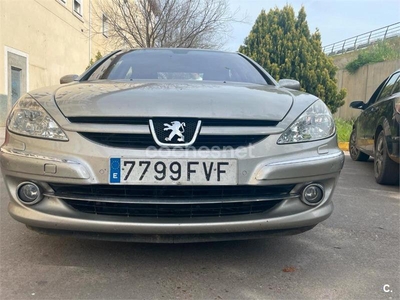 PEUGEOT 607