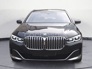 BMW Serie 7 745e 4p.