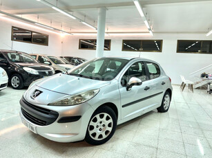 PEUGEOT 207 Confort 1.4 75 5p.