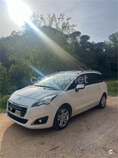 PEUGEOT 5008 Allure 1.6 HDI 115 FAP 5p.