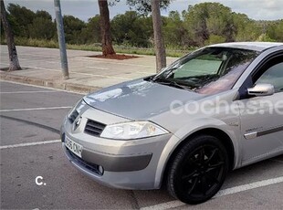 RENAULT Megane DYNAMIQUE 1.6 16V 5p.