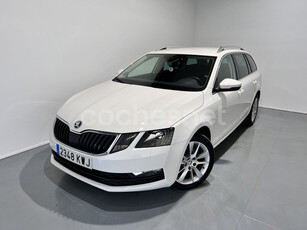 SKODA Octavia Combi 1.6 TDI 85KW 115CV DSG Style 5p.