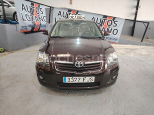 TOYOTA Avensis 2.0 D4D Executive 4p.