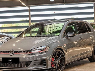 VOLKSWAGEN Golf GTI TCR 2.0 TSI 213kW290CV DSG 5p.