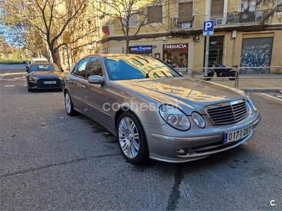 MERCEDES-BENZ Clase E E 350 AVANTGARDE AUTO 4p.