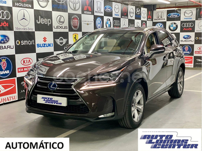 LEXUS NX 300h Luxury 4WD