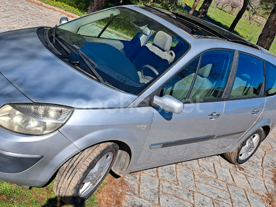 RENAULT Grand Scénic LUXE PRIVILEGE 1.9DCI 5p.