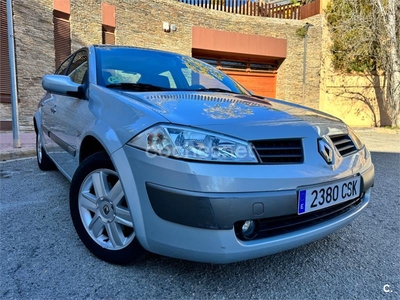 RENAULT Megane SEDAN CONFORT DYNAMIQUE 1.6 16V 4p.