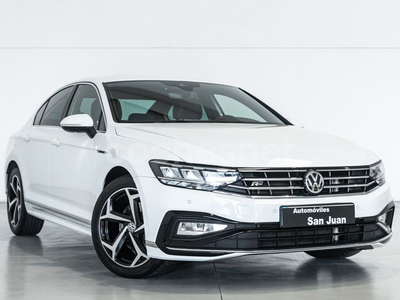 VOLKSWAGEN Passat RLine 2.0 TDI 110kW 150CV DSG 4p.