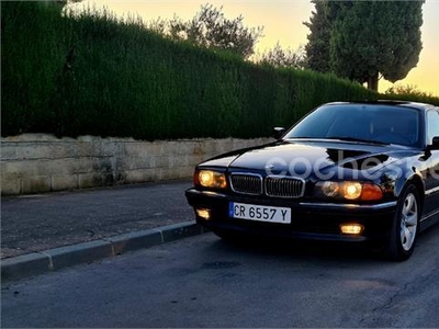 BMW Serie 7 725TDS 4p.