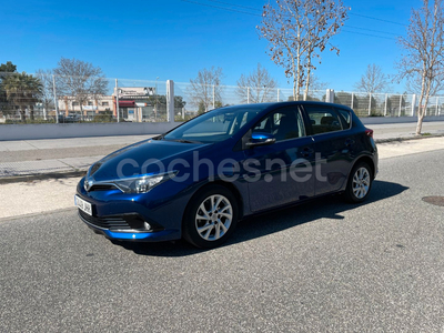 TOYOTA Auris 1.4 90D FEEL