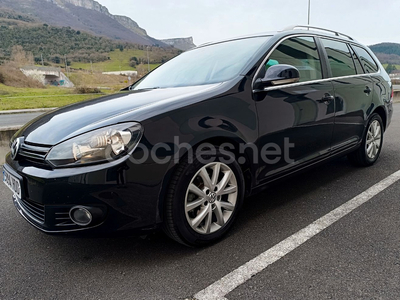 VOLKSWAGEN Golf Variant 1.6 TDI 105cv DPF DSG Advance 5p.