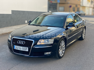 AUDI A8 3.0 TDI quattro tiptronic