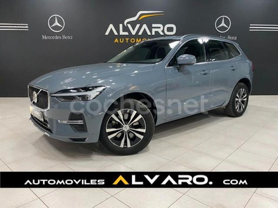 VOLVO XC60 2.0 B4 D AWD Momentum Auto 5p.