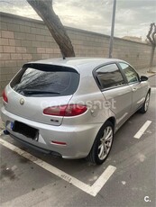 ALFA ROMEO 147 1.9 JTD Distinctive 5p.