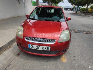 FORD Fiesta 1.4 Ghia 5p.