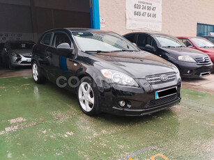 KIA pro_cee'd 2.0 CRDi Emotion 3p.