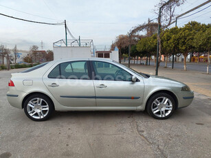 RENAULT Laguna Confort Dynamique 1.9DCI 120CV 5p.